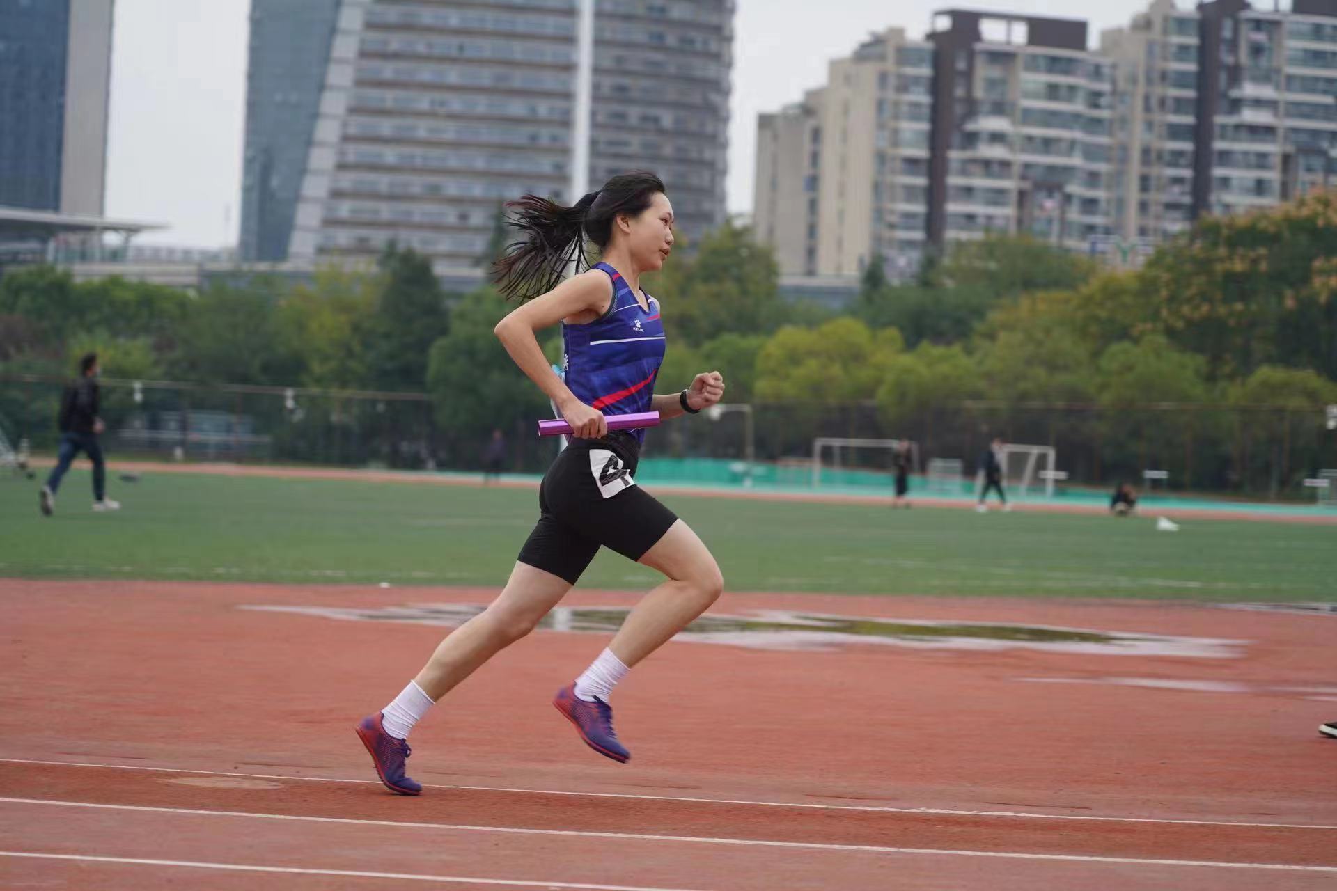 【榜样师大人】韦绮雯：逆转赛场的“追风少女”