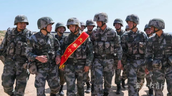 3F7D3F3E43B64E8EAA31CCACB35_A08B8C66_31B0E_副本.jpg