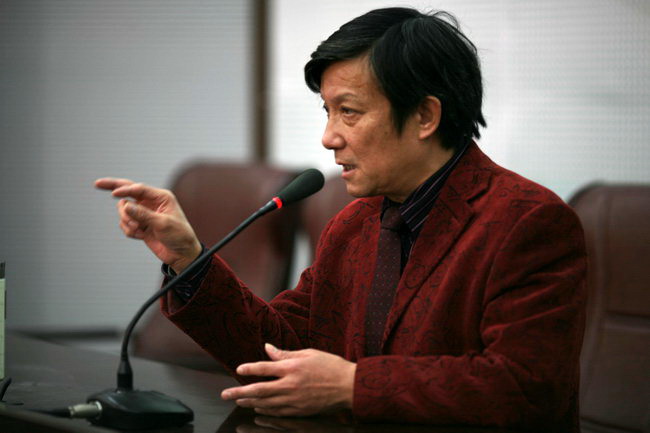 文学院刘运好教授为巢湖学院学生作《文献与文学》学术报告