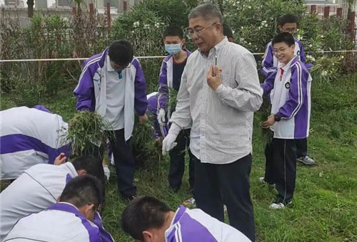我校化学系80级校友杨明生当选2022年全国教书育人楷模