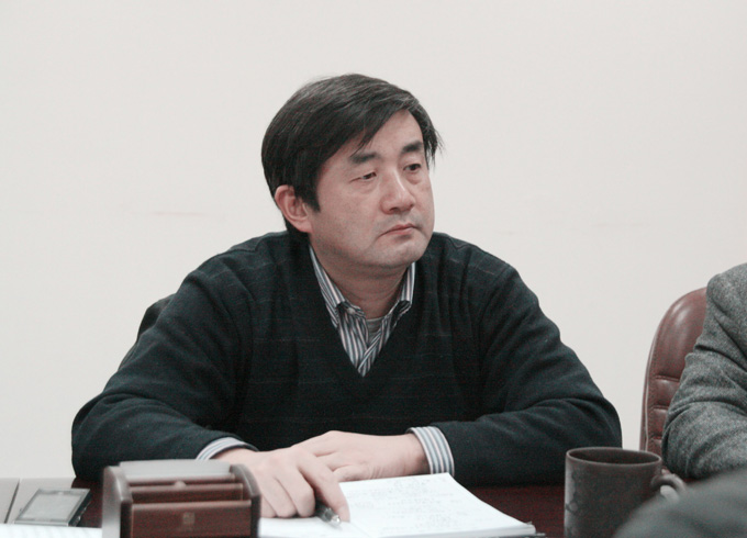 我校与弋江区洽谈文化创意产业合作